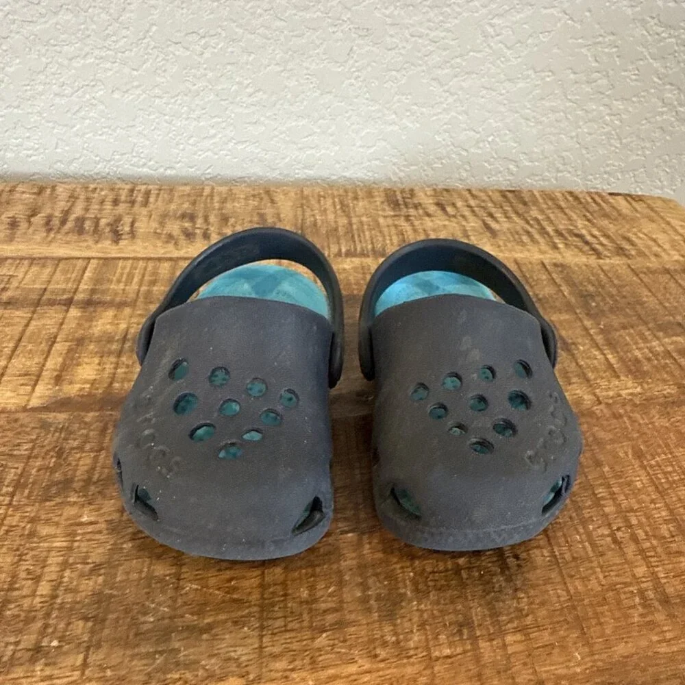 Crocs Baby ELECTRO Size C4 Infant/toddler Navy/Electric Blue SLIP  ON 4